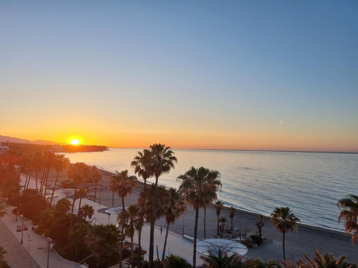 Sunnypalms - Beachfront Penthouse With Stunning Sea View Estepona Exteriér fotografie