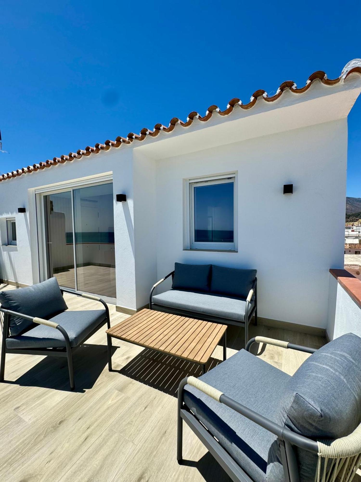Sunnypalms - Beachfront Penthouse With Stunning Sea View Estepona Exteriér fotografie