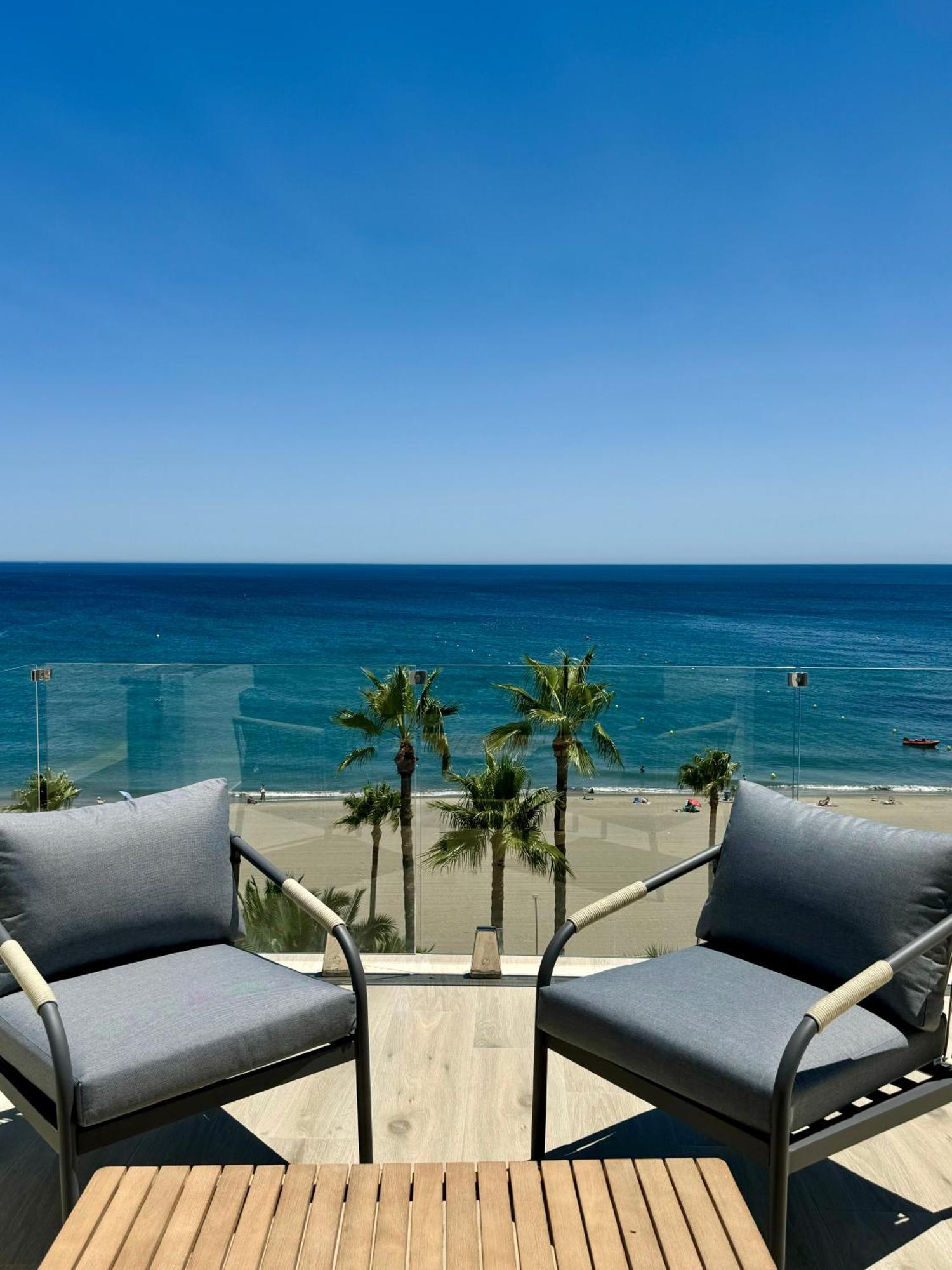 Sunnypalms - Beachfront Penthouse With Stunning Sea View Estepona Exteriér fotografie