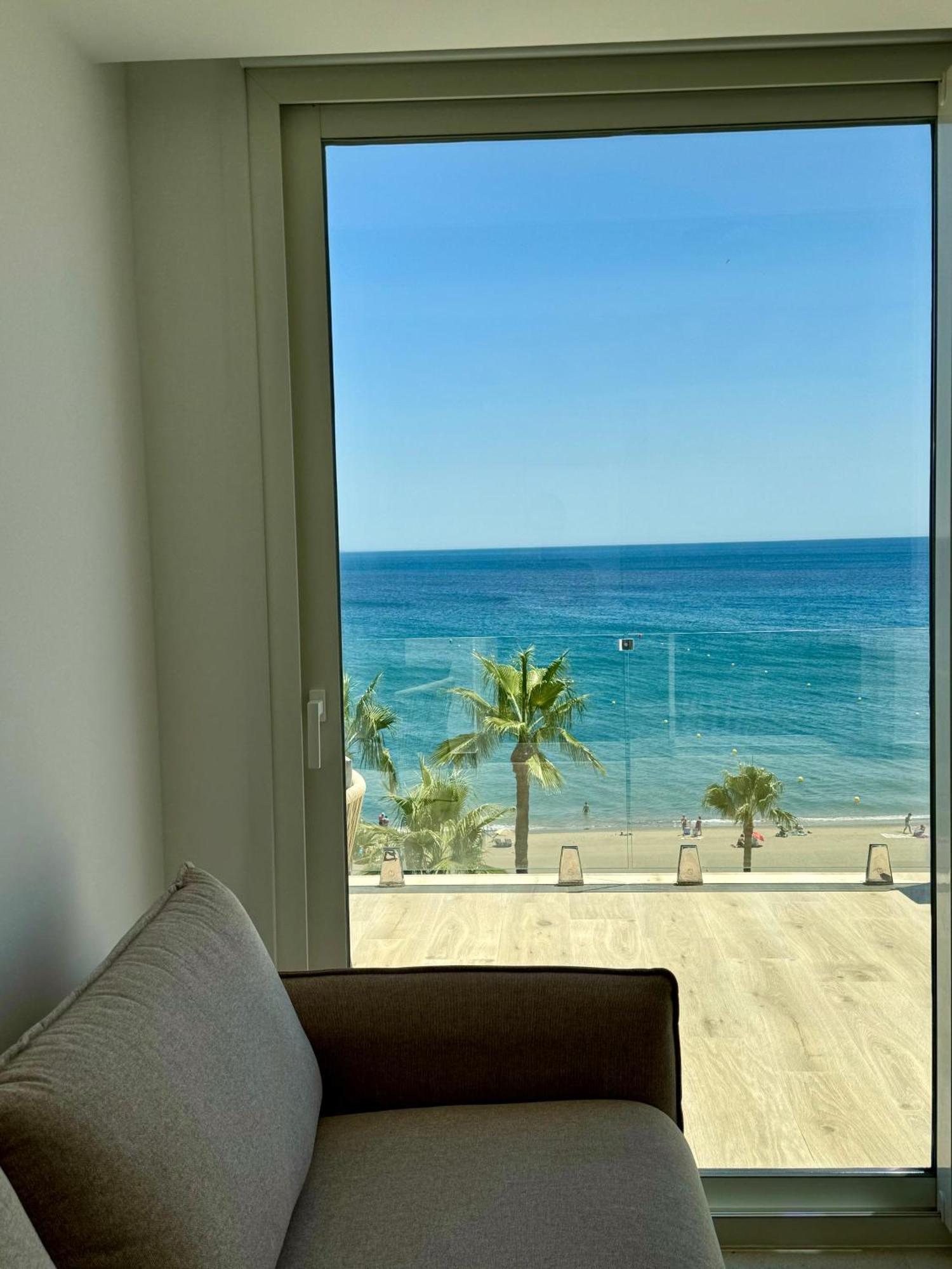 Sunnypalms - Beachfront Penthouse With Stunning Sea View Estepona Exteriér fotografie